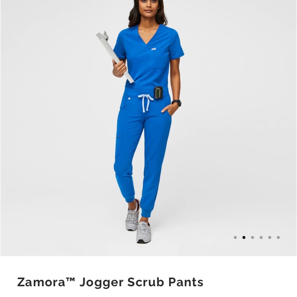 Brand new Women’s fig scrub pants